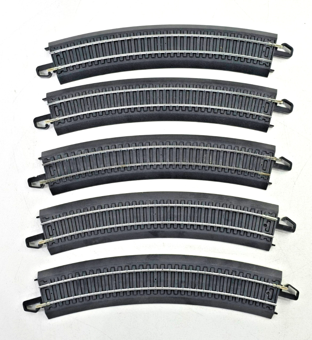 5 Bachmann HO Scale 9" Curve Radius E-Z Track 92124A5 FREE SHIP